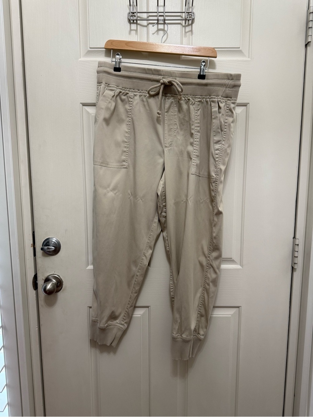 Lou & Grey Beige Drawstring Joggers